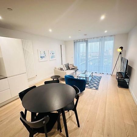 Spacious Modern 1 Bed Apartment. Лондон Екстер'єр фото